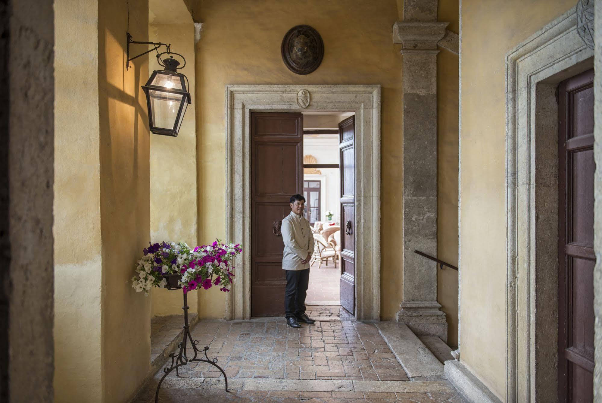 Готель Residenza Principi Ruspoli Черветері Екстер'єр фото